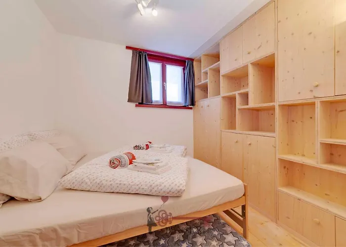 Apartamento 5 Stars In San Bernardino, Slopes And Hiking, Fireplace, 4 Snowtubes Free, Wi-fi Free, For 8 Persons, Wonderful In Seasons -by Easylife Swiss San Bernardino